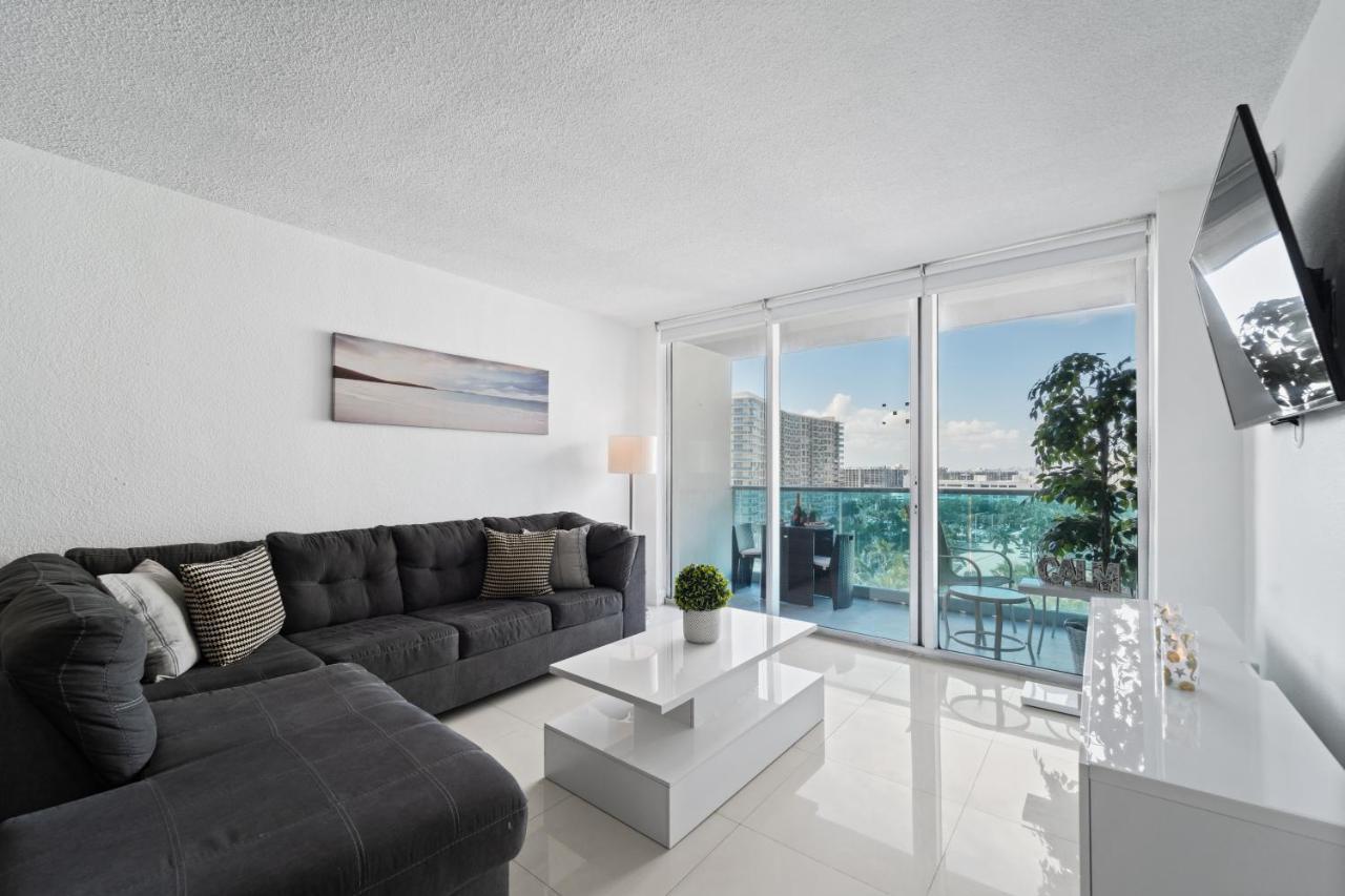 Luxury Beachfront Condo Private Beach Access, Pool & Game Room!!! Голливуд Экстерьер фото